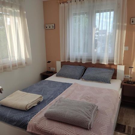 Apartmani Sladjana Novi Sad Ngoại thất bức ảnh